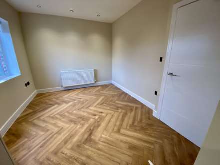 East Street, Epsom, KT17 1HF, Image 2