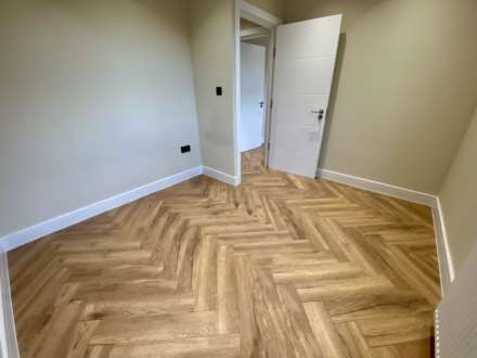 East Street, Epsom, KT17 1HF, Image 4