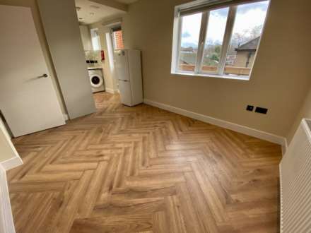 East Street, Epsom, KT17 1HF, Image 4