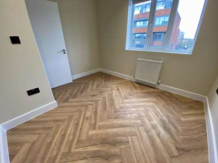 East Street, Epsom, KT17 1HF, Image 6