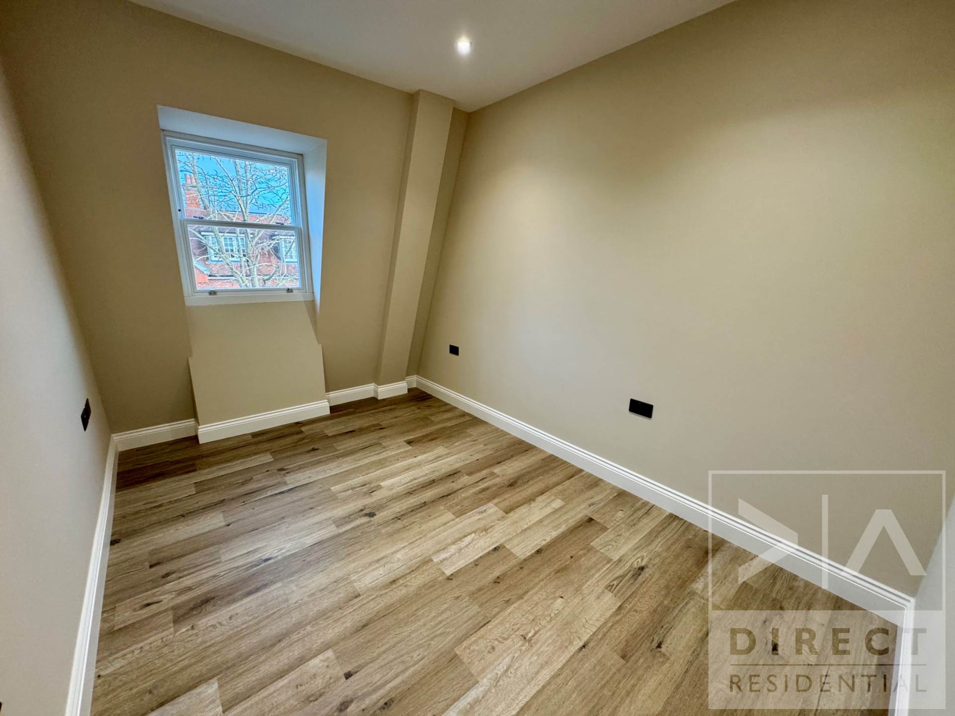 The Parade, Epsom, KT18 5DH, Image 9