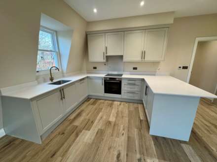 The Parade, Epsom, KT18 5DH, Image 4