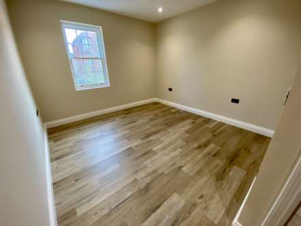 The Parade, Epsom, KT18 5DH, Image 6