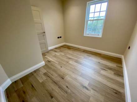 The Parade, Epsom, KT18 5DH, Image 10