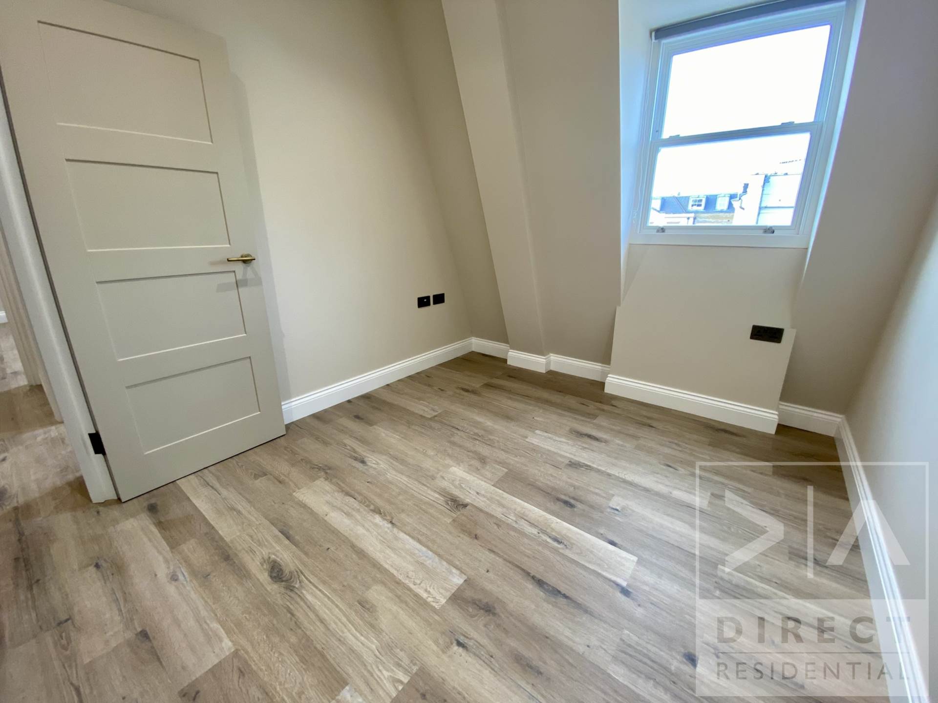 The Parade, Epsom, KT18 5DH, Image 10