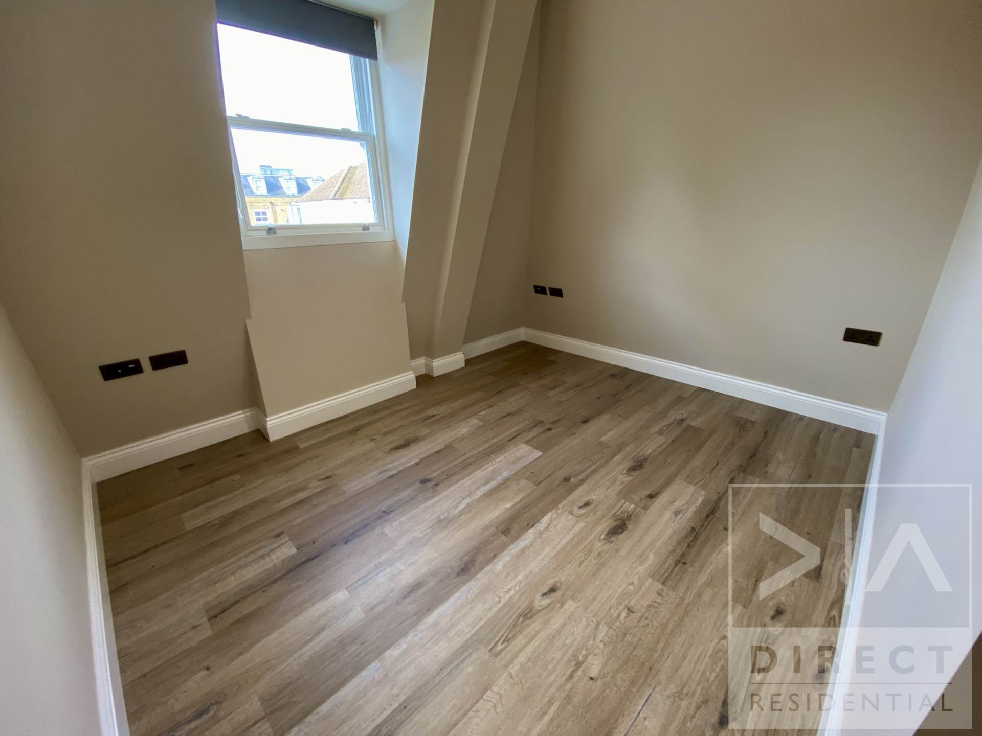 The Parade, Epsom, KT18 5DH, Image 6