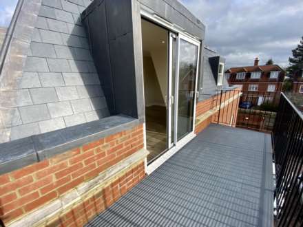 Property For Rent The Parade, Epsom