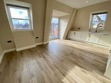 The Parade, Epsom, KT18 5DH, Image 4