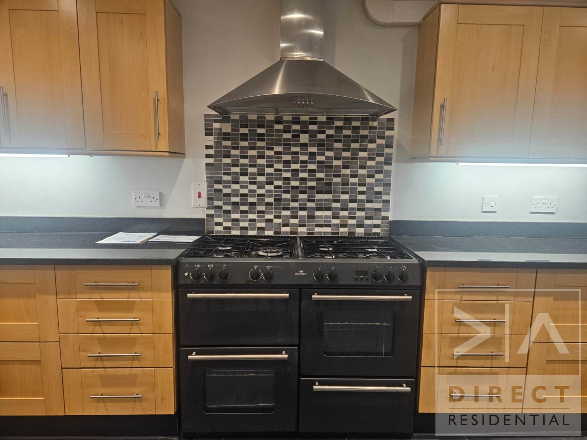 College Road, Epsom, KT17 4HY, Image 6