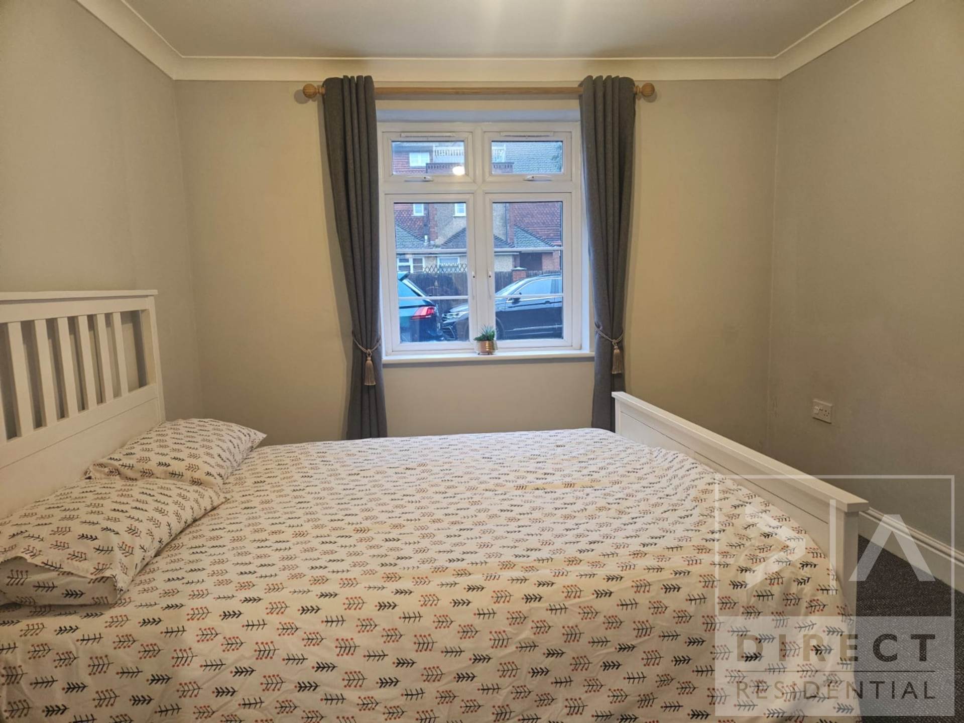 College Road, Epsom, KT17 4HY, Image 8