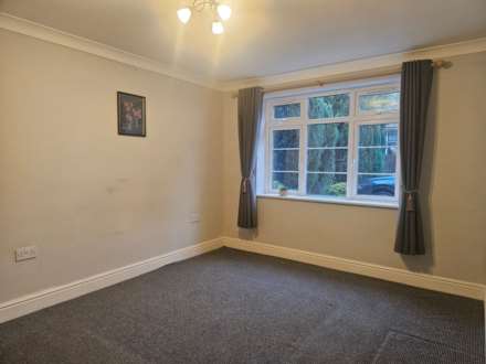 College Road, Epsom, KT17 4HY, Image 10