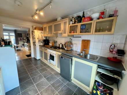 Earls Court Road, Earls Court, SW5 9RQ, Image 3