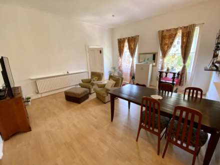 Redcliffe Gardens, London, SW10 9HB, Image 3