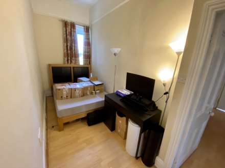 Redcliffe Gardens, London, SW10 9HB, Image 6