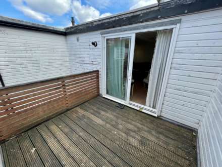 High Street, Epsom, KT19 8AH, Image 4
