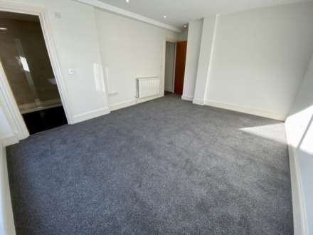 High Street, Epsom, KT19 8AH, Image 10