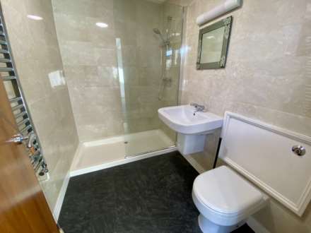 High Street, Epsom, KT19 8AH, Image 11