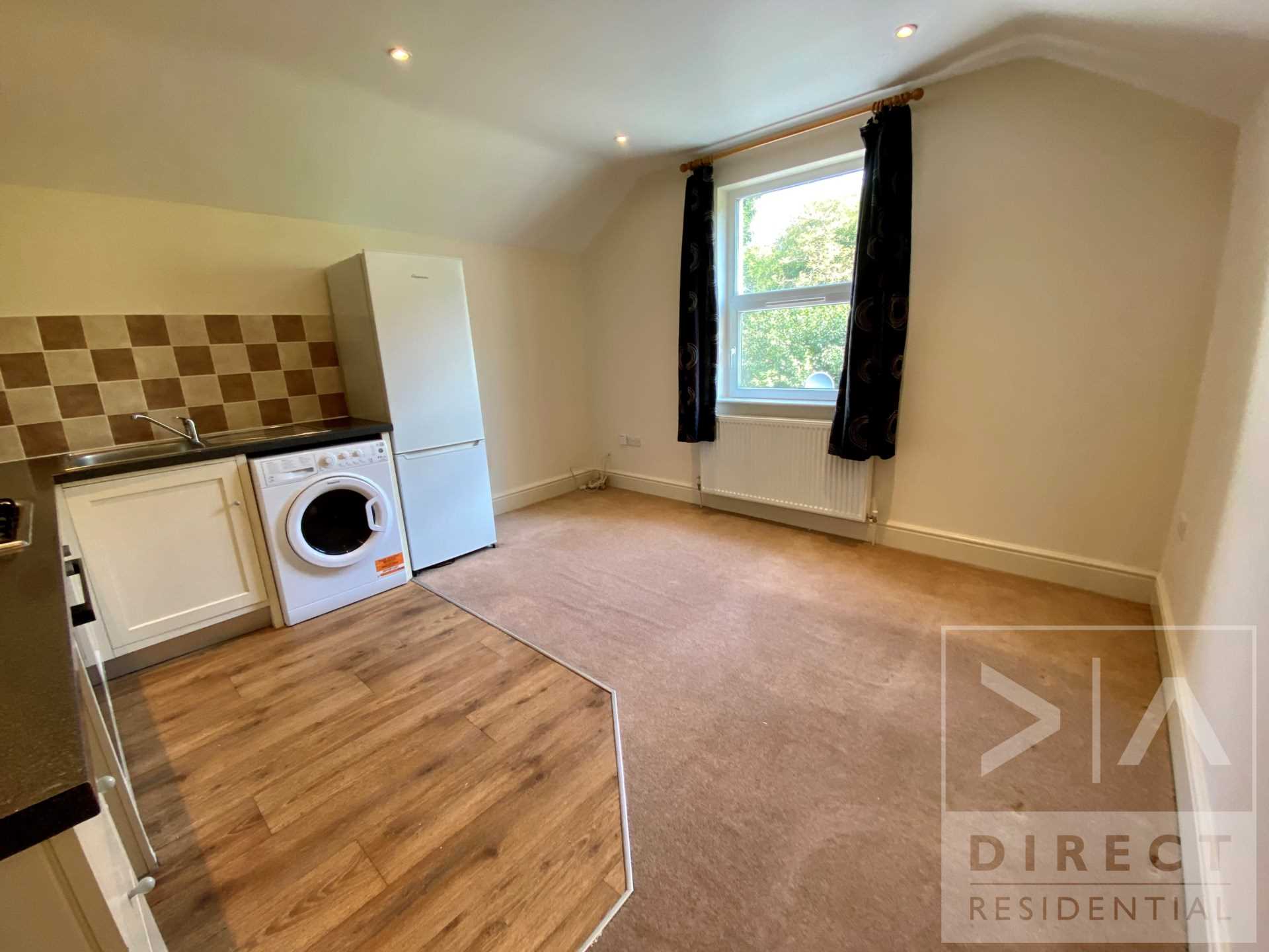 Hook Road, Epsom, KT19 8TR, Image 3
