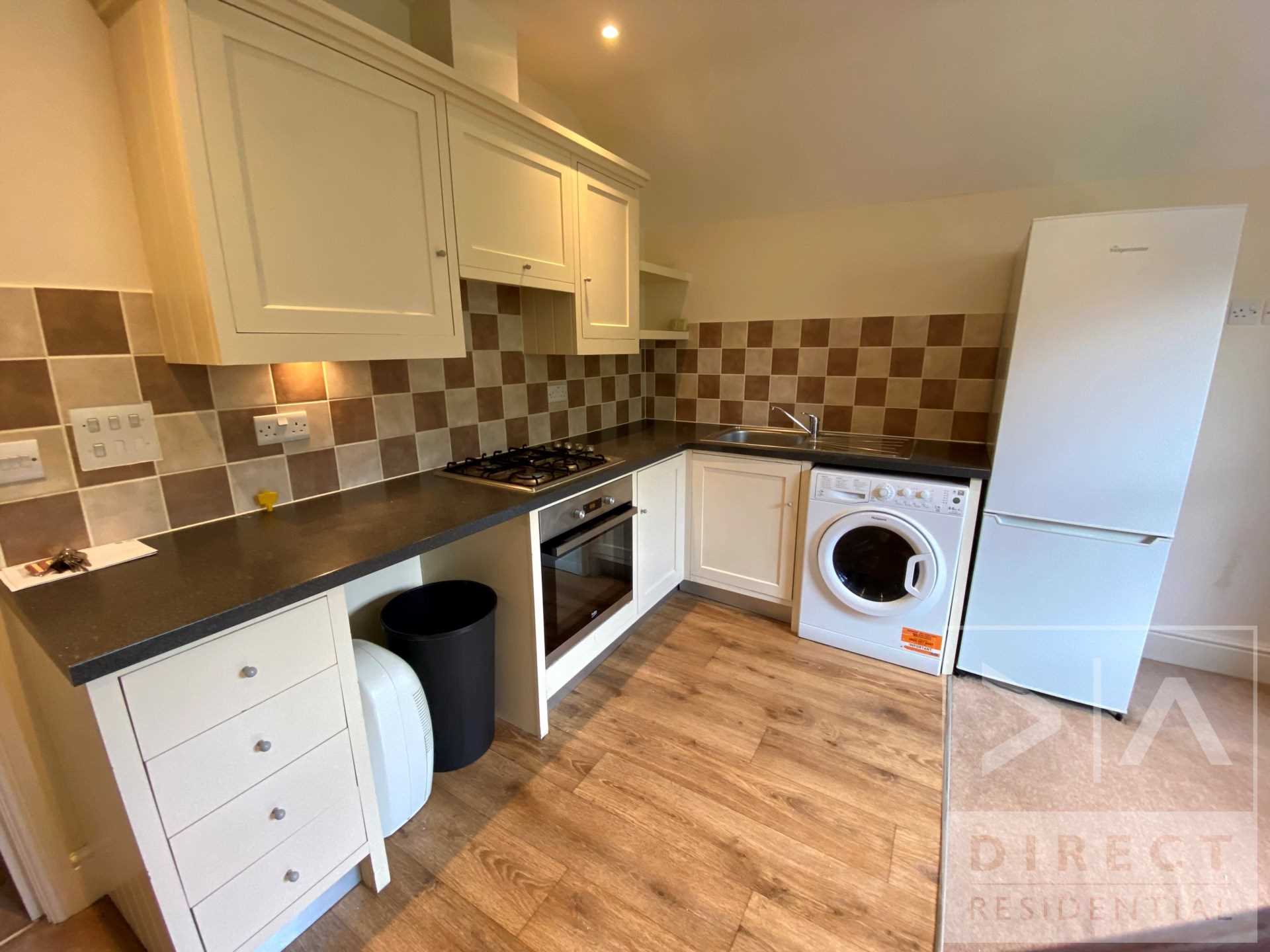 Hook Road, Epsom, KT19 8TR, Image 4