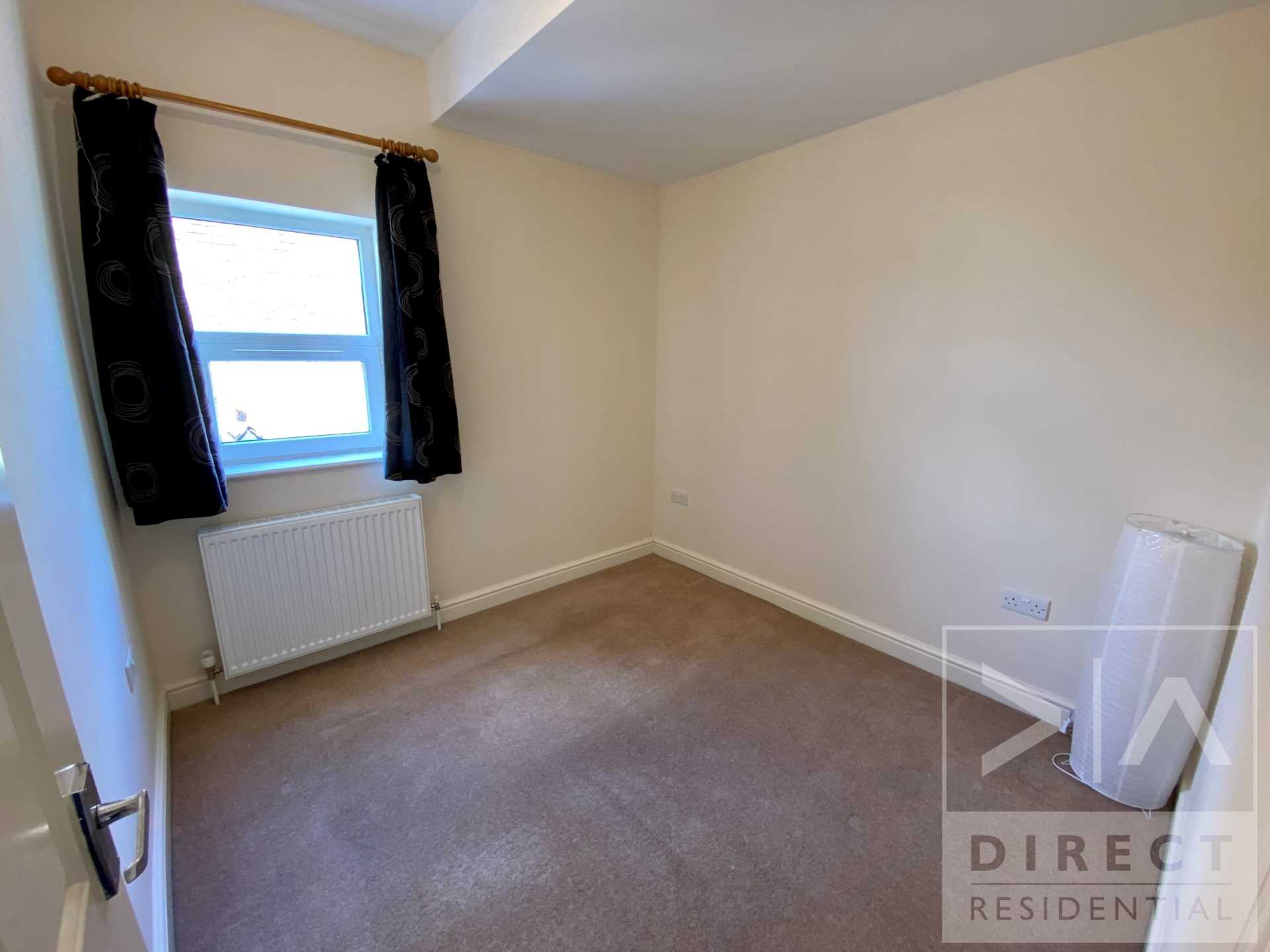 Hook Road, Epsom, KT19 8TR, Image 6