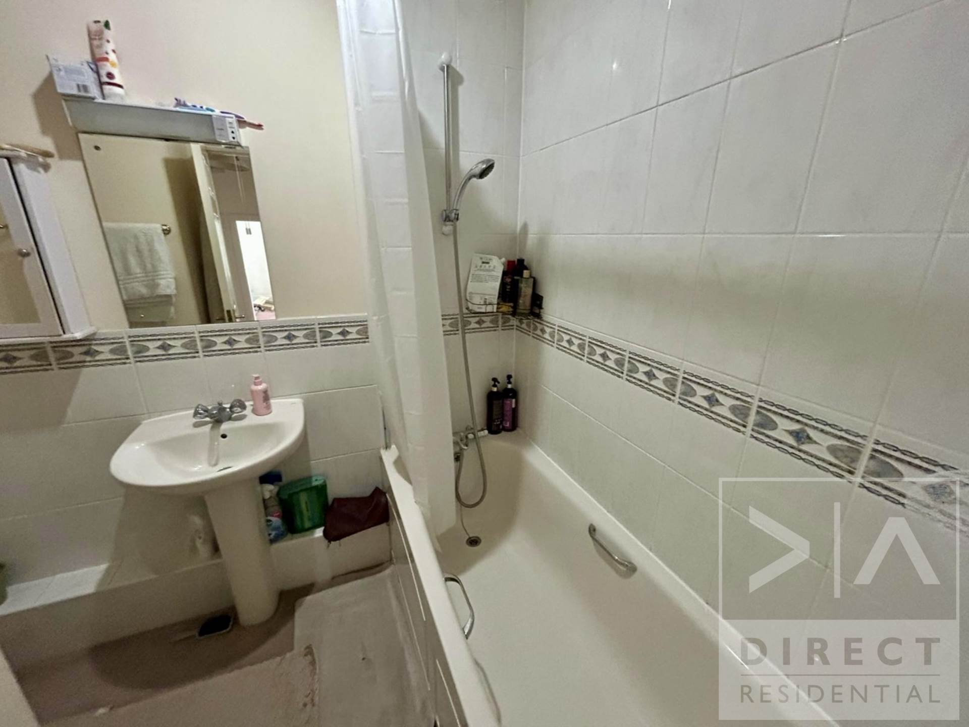 Queen Alexandra Way, Epsom, KT19 7DW, Image 10