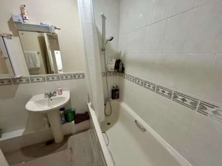 Queen Alexandra Way, Epsom, KT19 7DW, Image 10