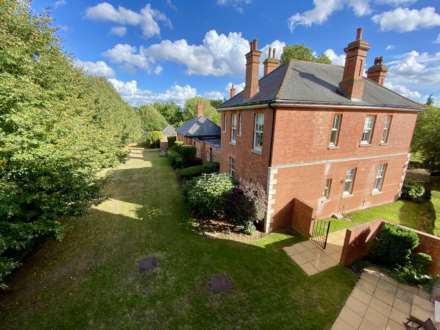 Queen Alexandra Way, Epsom, KT19 7DW, Image 13
