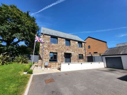 Carbona Close, Meadow Brook
