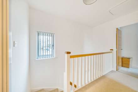 Carbona Close, Meadow Brook, Image 15