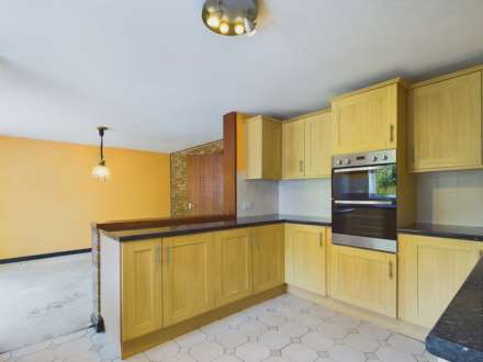 Treffinick Road, Bray Shop, Image 3