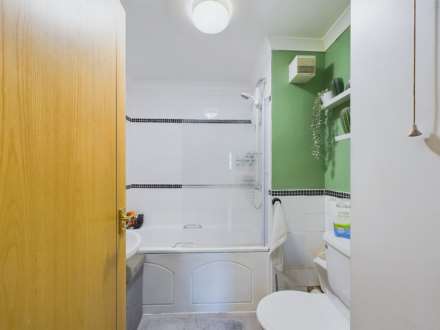 Harris Close, Kelly Bray, Image 6
