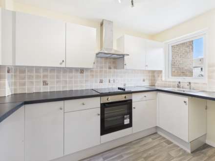 Cedar Close, Callington, Image 4