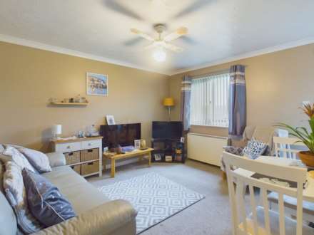 St Theresa Close, Callington, Image 1