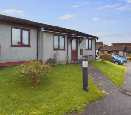 St Theresa Close, Callington, Image 2