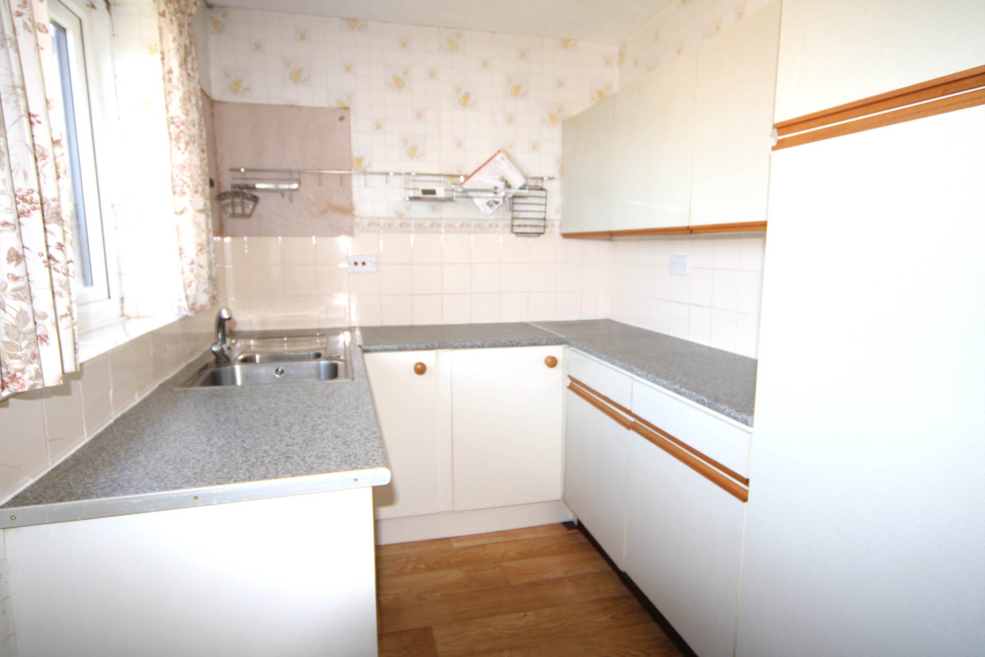 St Theresa Close, Callington, Image 7