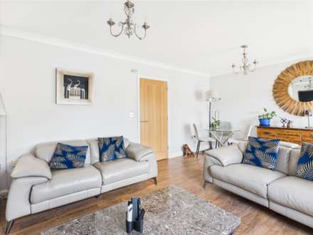 Boconnoc Avenue, Callington, Image 2