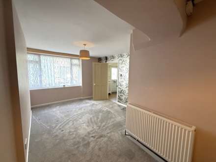 New St, Millbrook, Image 3