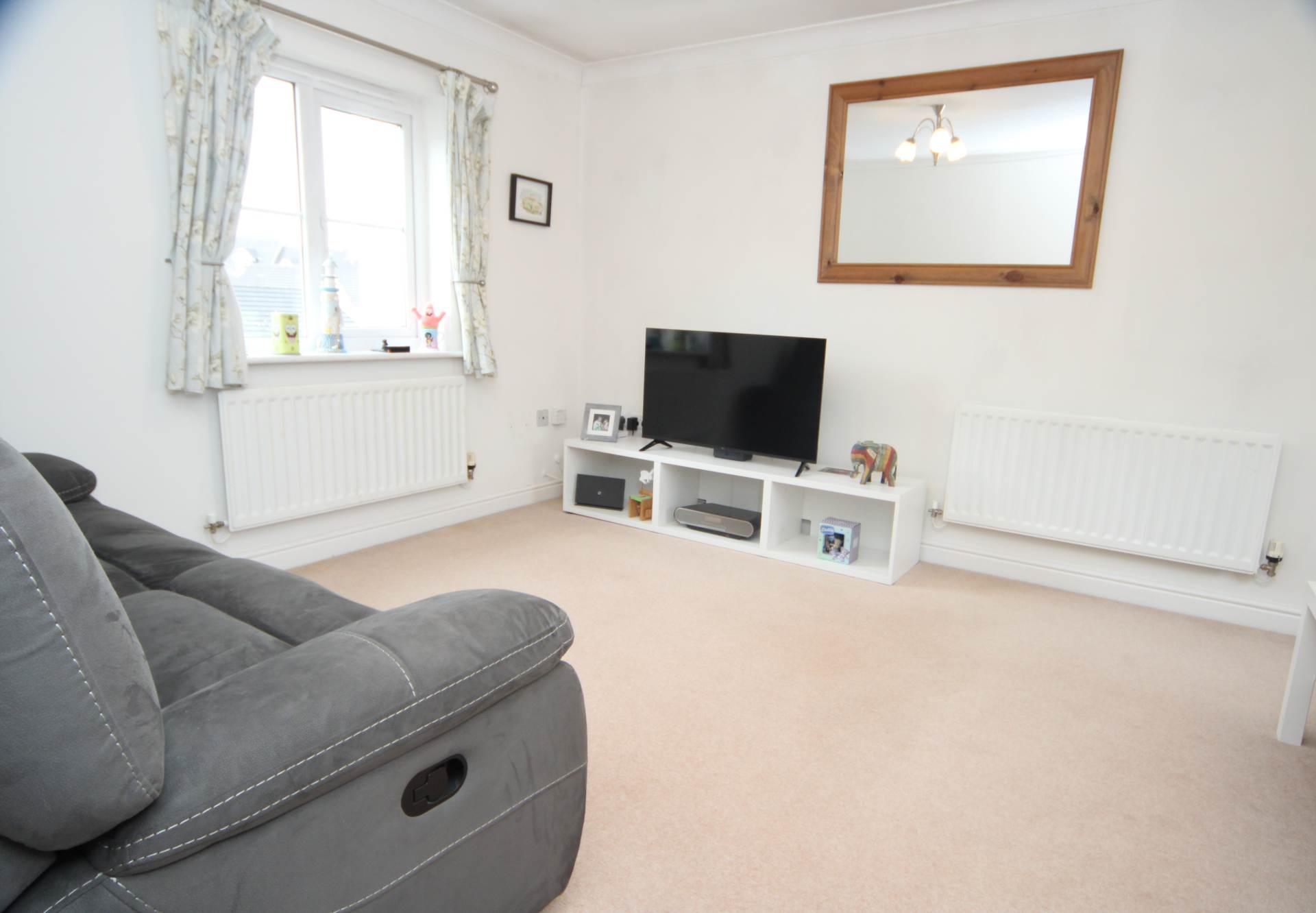 Honeysuckle Gardens, Launceston, Image 8