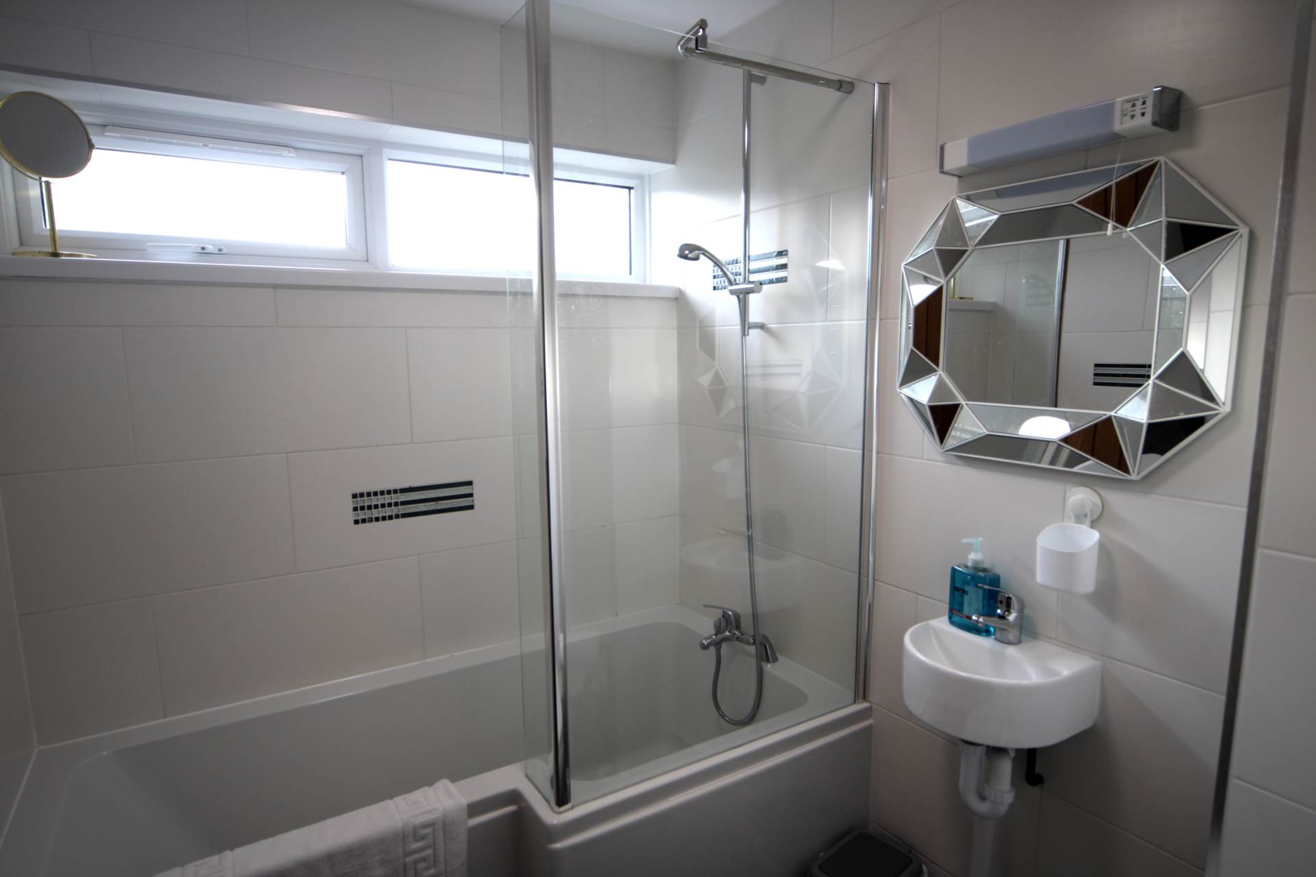 Manacombe Bungalows, Harrowbarrow, Image 5