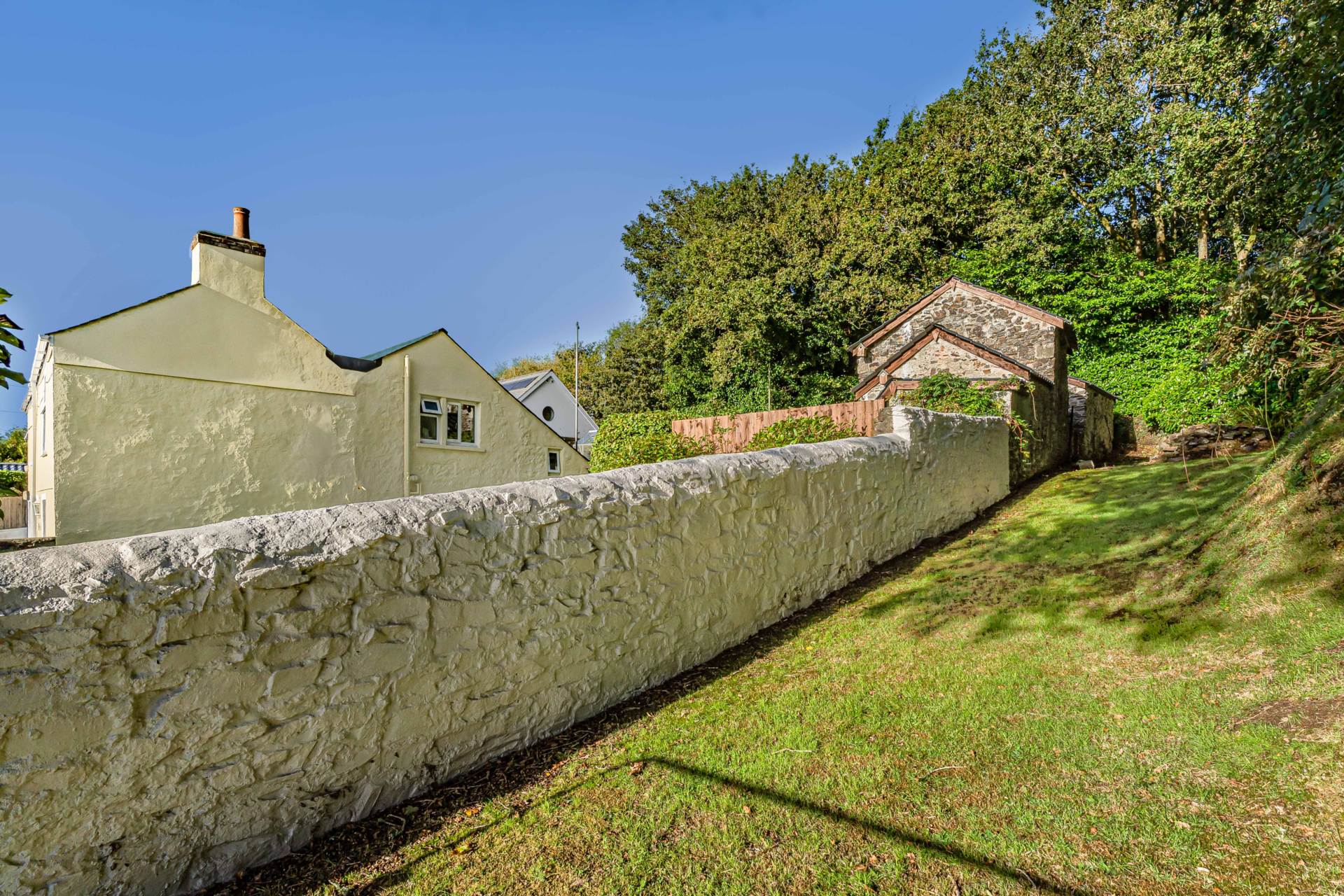 Albaston, Image 29
