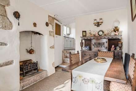 Albaston, Image 5