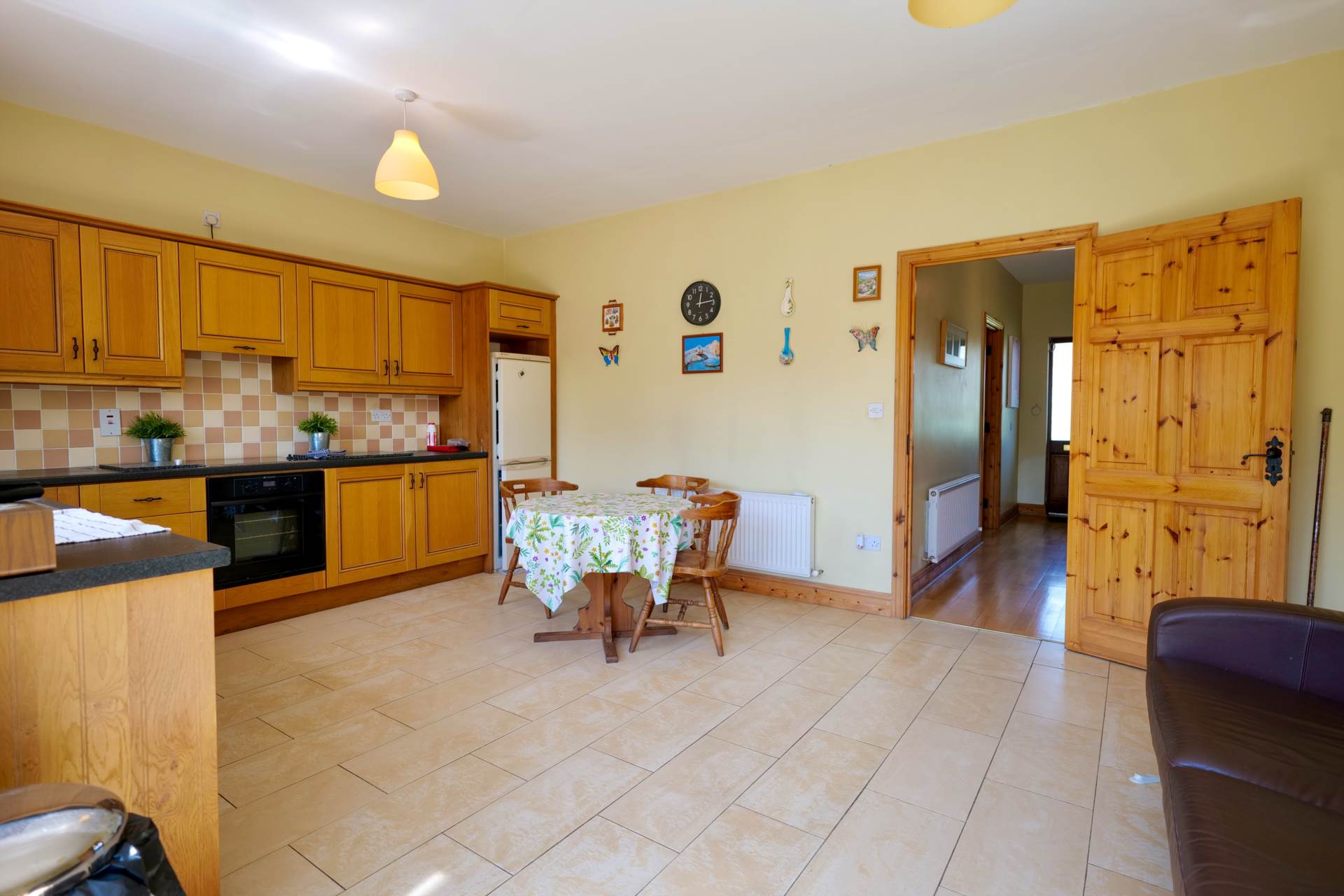 Dunquin House, Knockane Road, Newcastle West, Co. Limerick. V42 YC66