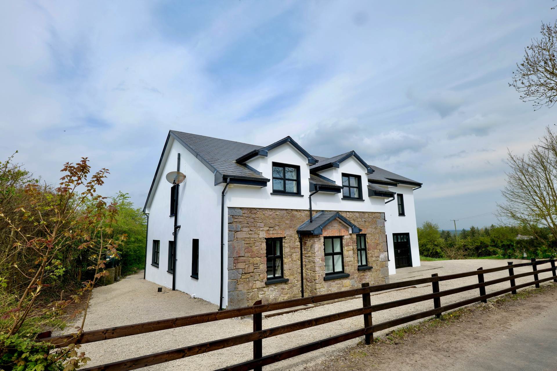 Castlewrixon South, Ballyhea, Charleville, Co. Cork P56 NF72 Castlewrixon South, Ballyhea, Charleville, Co. Cork P56 NF72