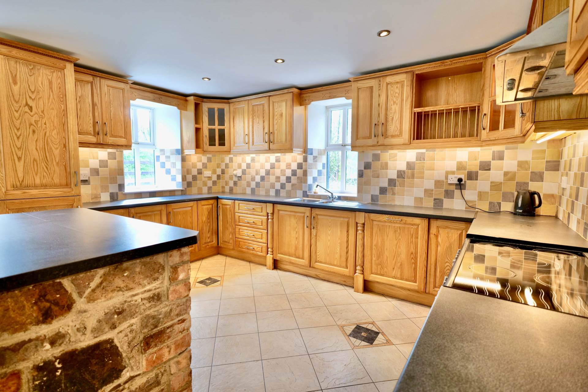Castlewrixon South, Ballyhea, Charleville, Co. Cork P56 NF72 Castlewrixon South, Ballyhea, Charleville, Co. Cork P56 NF72