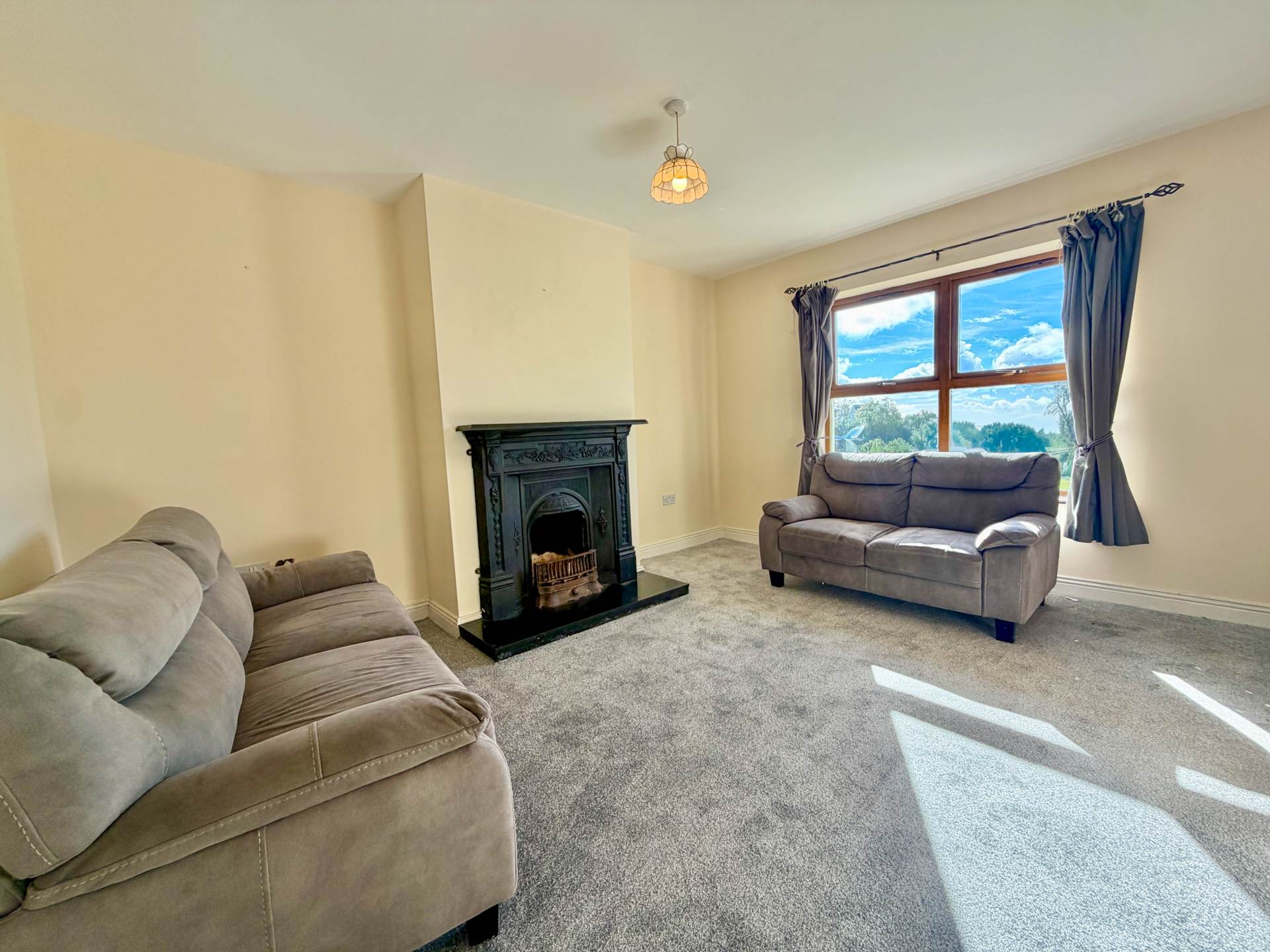 15 Radharc na Sleibhte, Churchtown, Mallow, Co. Cork P51 NNX2
