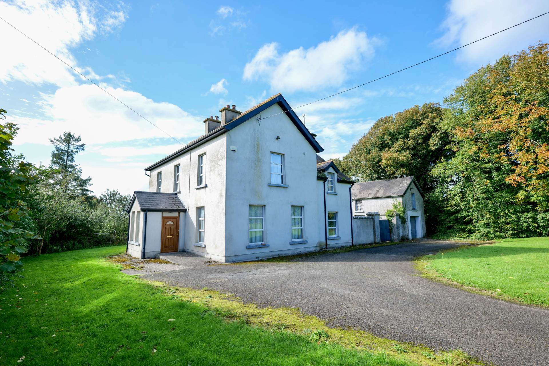 Parochial House, Ballinard, Herbertstown, Co. Limerick – V35 EH93