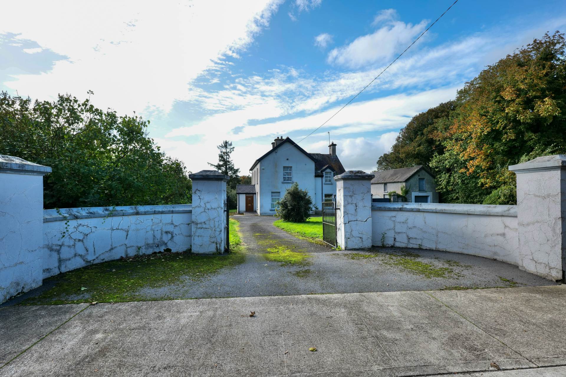 Parochial House, Ballinard, Herbertstown, Co. Limerick – V35 EH93 Parochial House, Ballinard, Herbertstown, Co. Limerick – V35 EH93