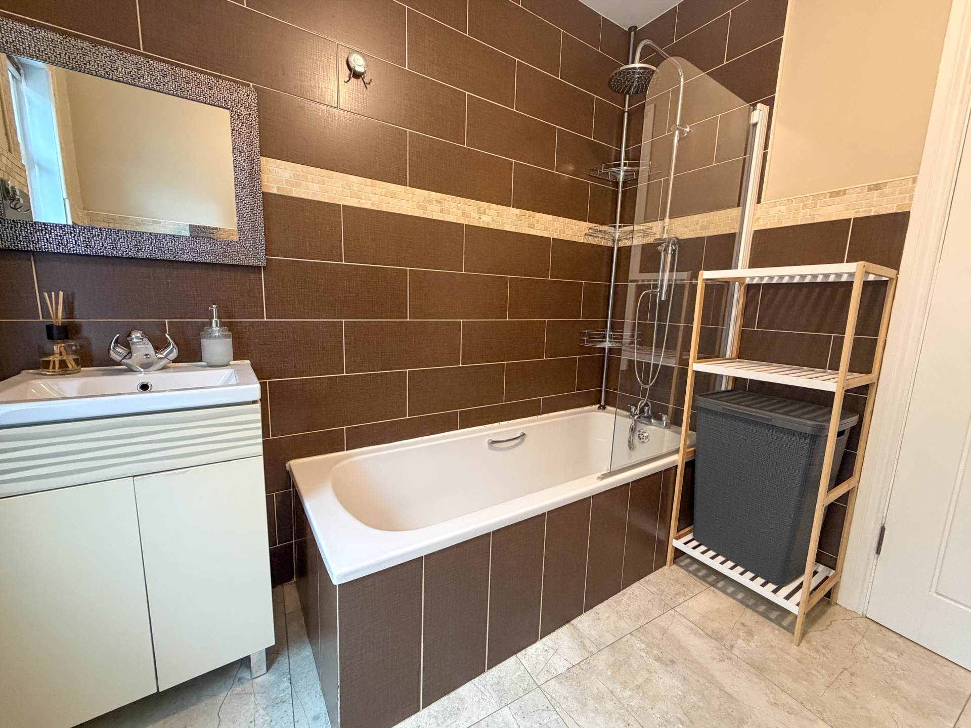 Saint Clement`s Villas, Windmill Street, V94 A72X