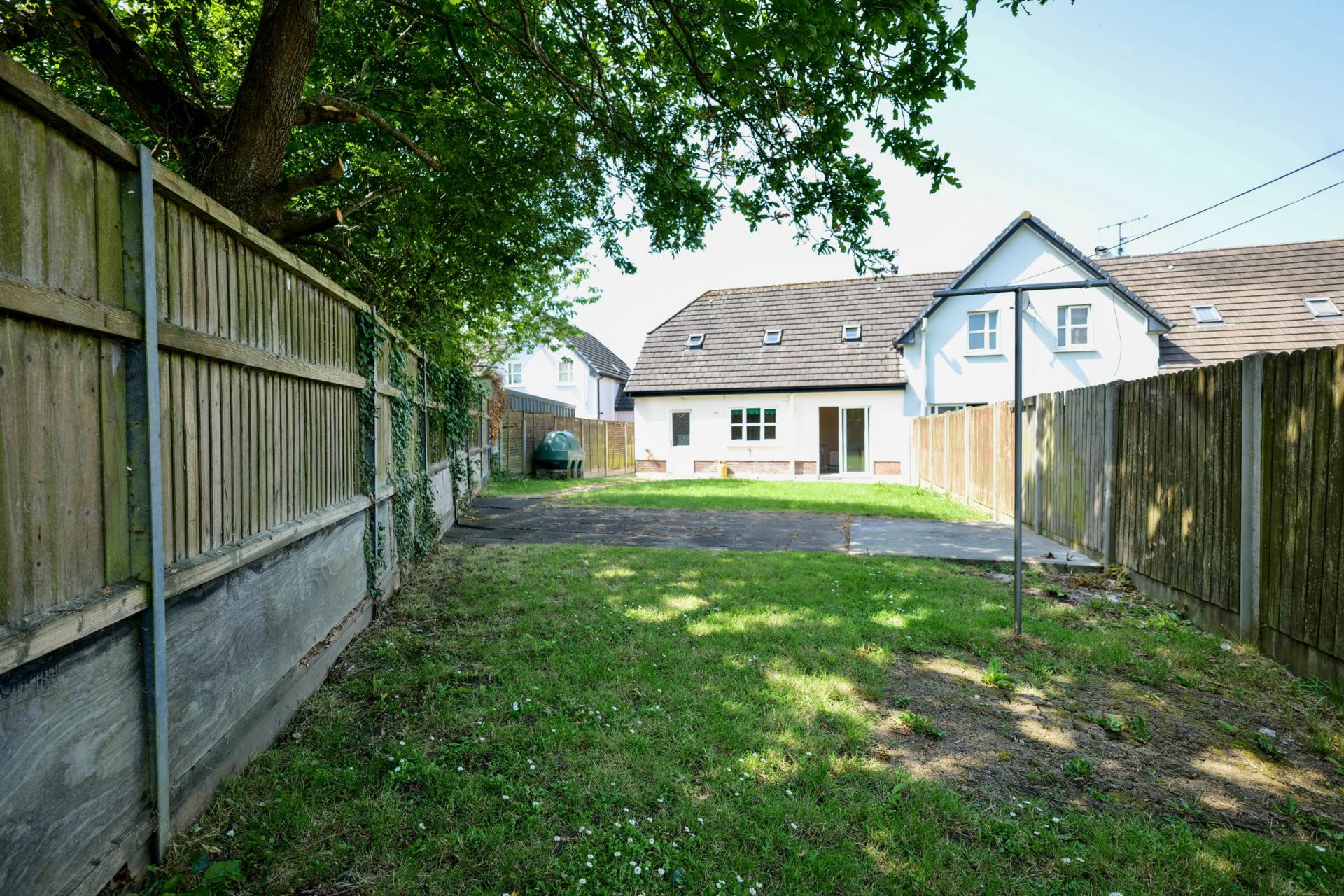6 Woodfield Park,Newcastle West, Co. Limerick. V42 NY19