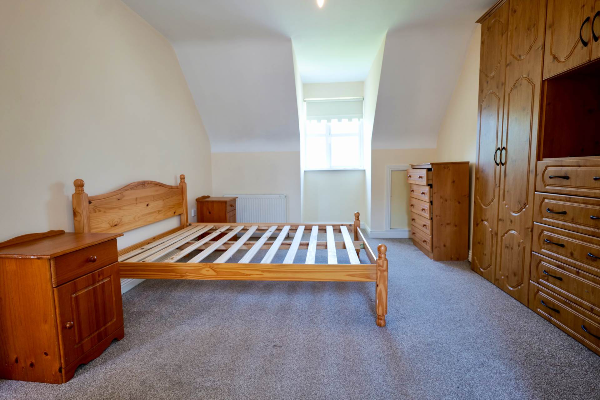 6 Woodfield Park,Newcastle West, Co. Limerick. V42 NY19